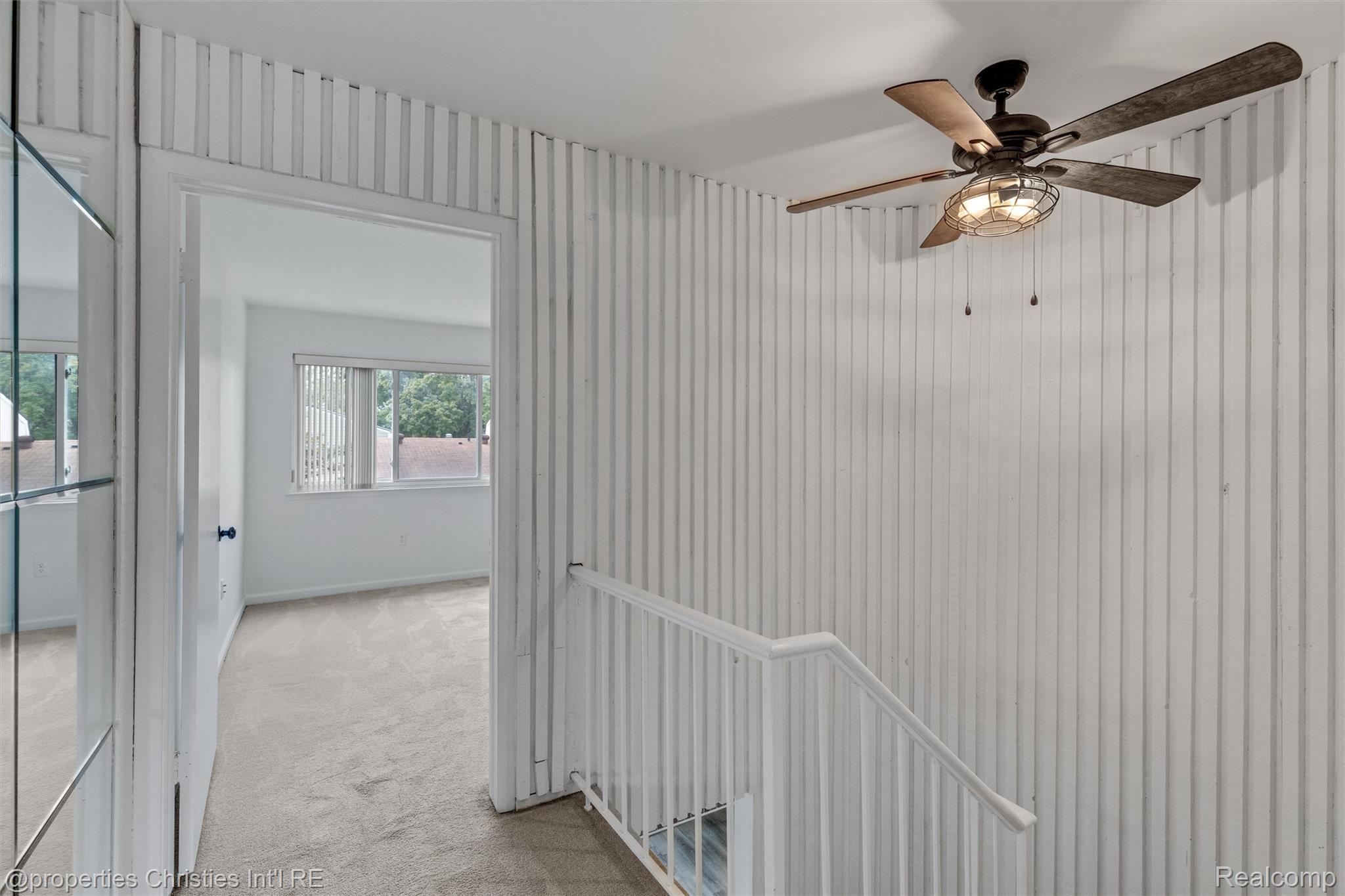 1833 Torquay Avenue Unit: 233