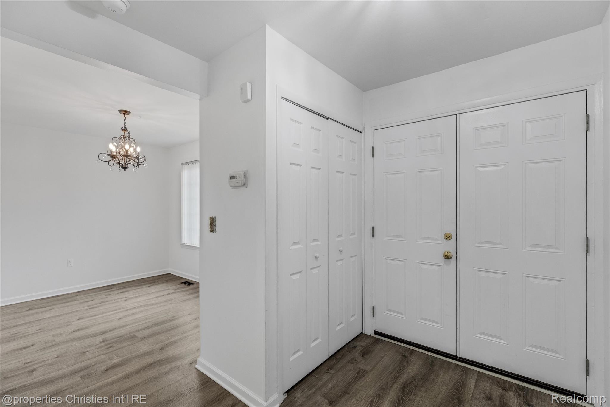 1833 Torquay Avenue Unit: 233