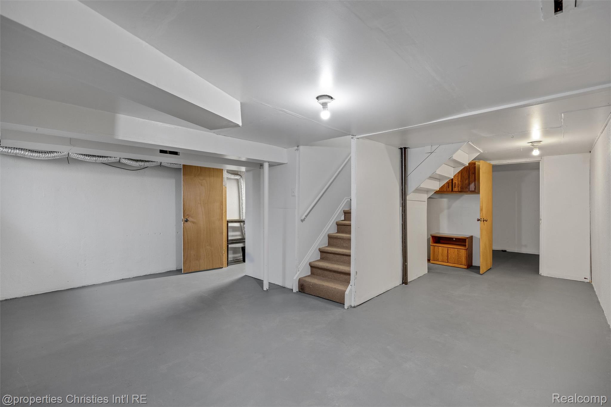 1833 Torquay Avenue Unit: 233