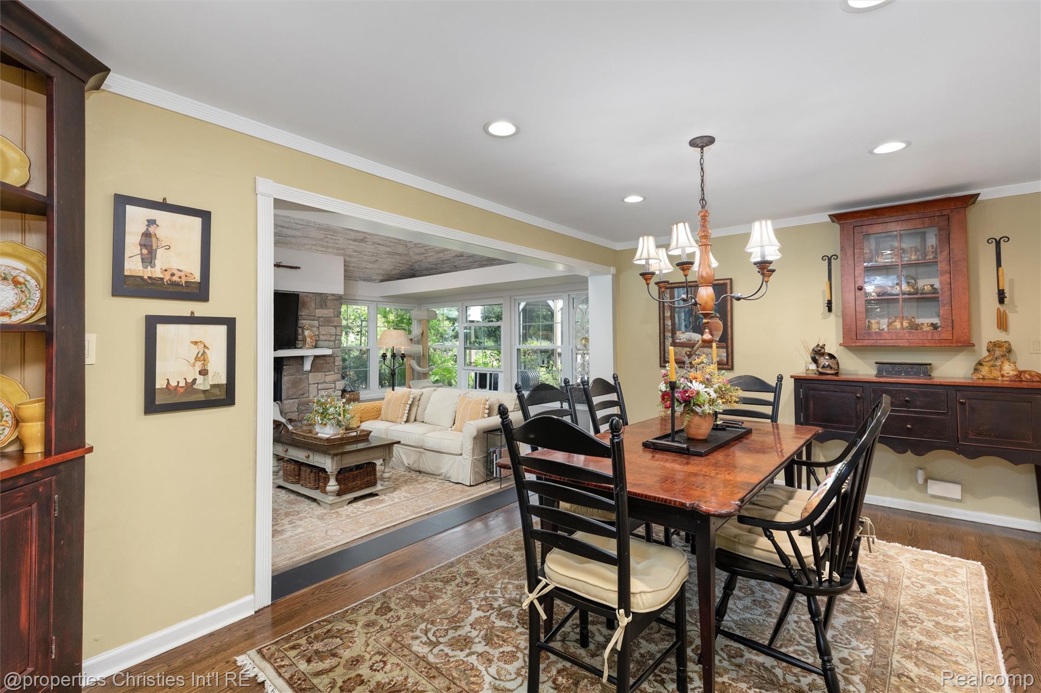 32765 Eastlady Drive