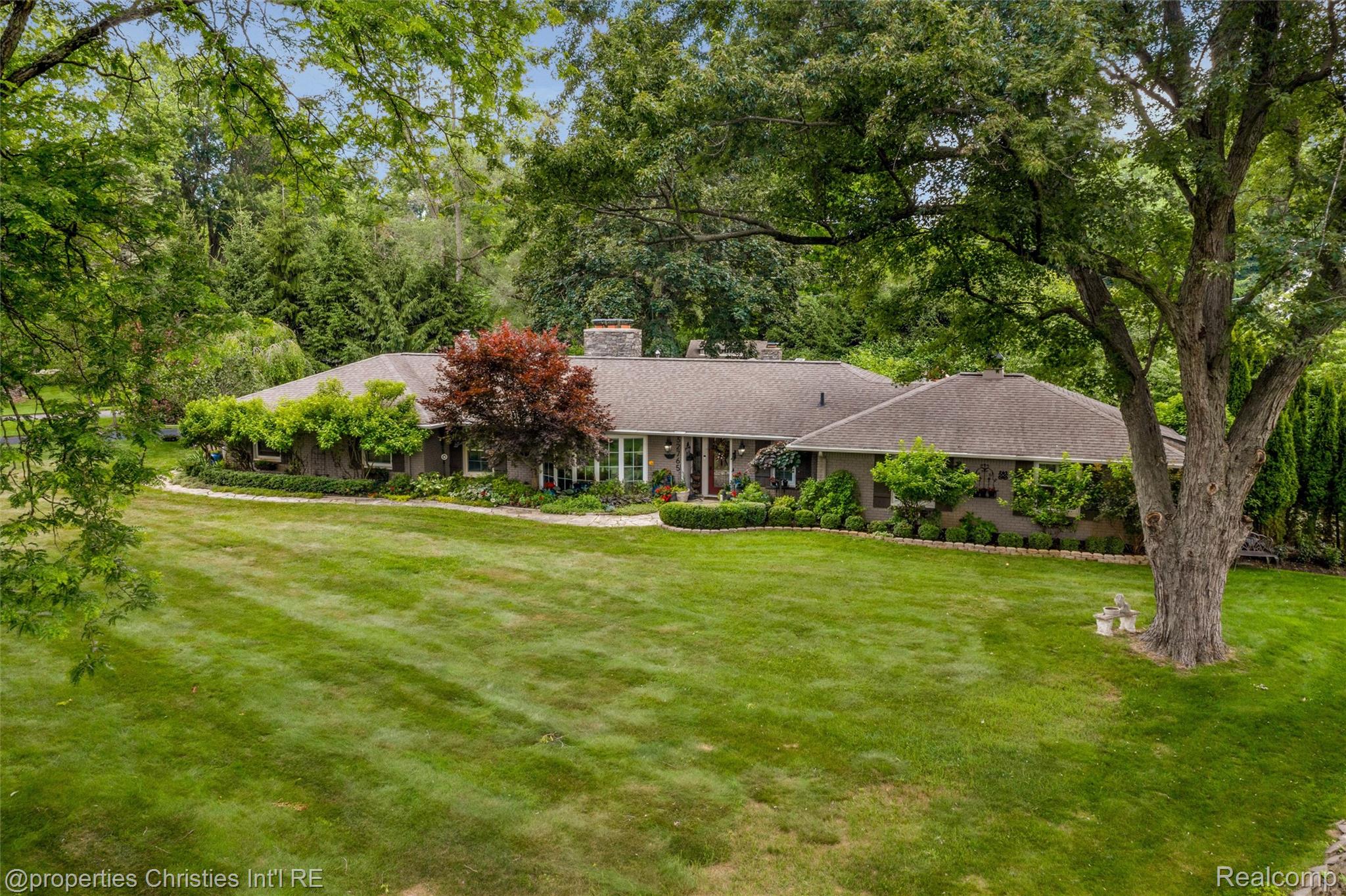 32765 Eastlady Drive