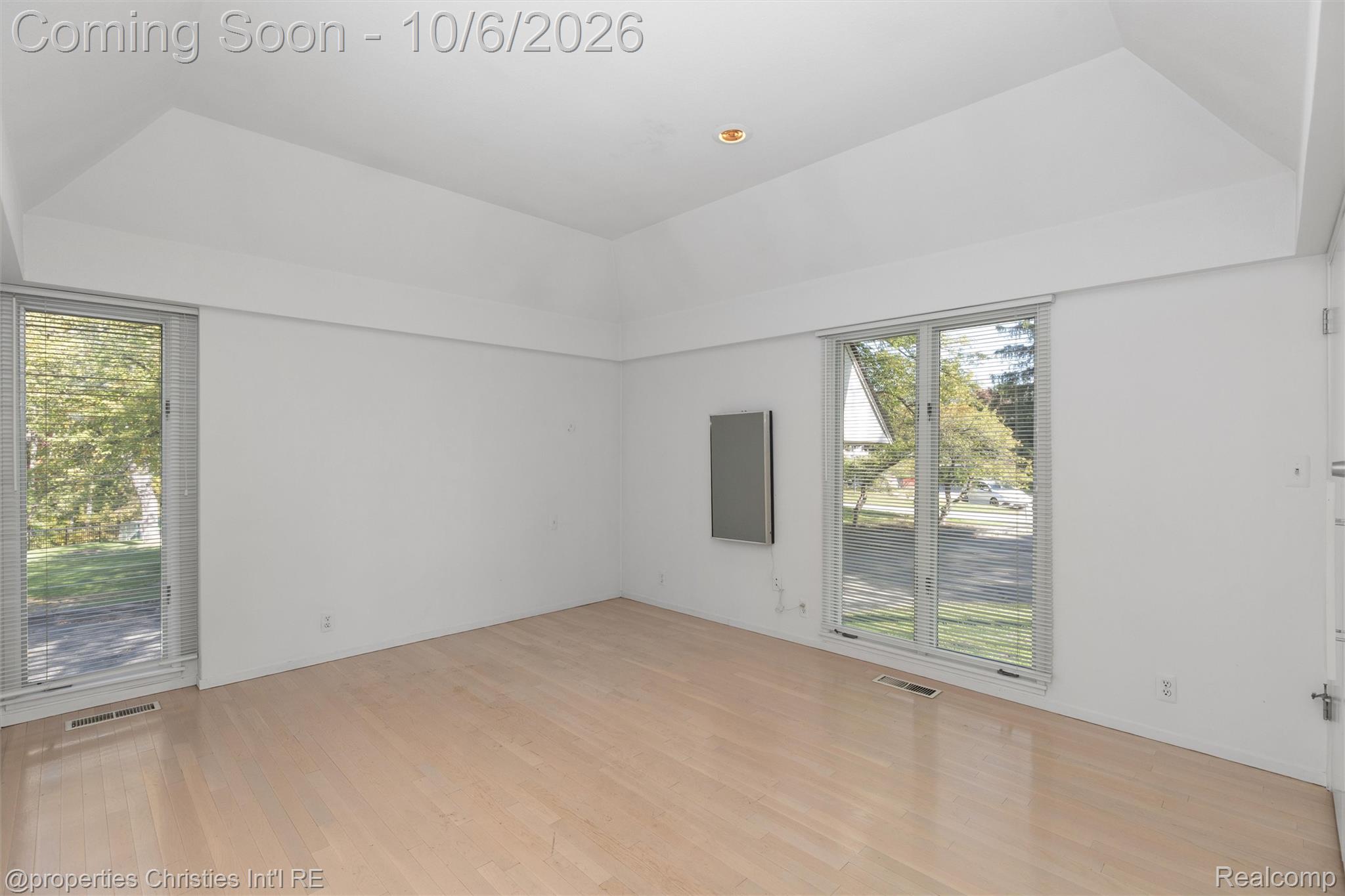 23249 Morningside Street