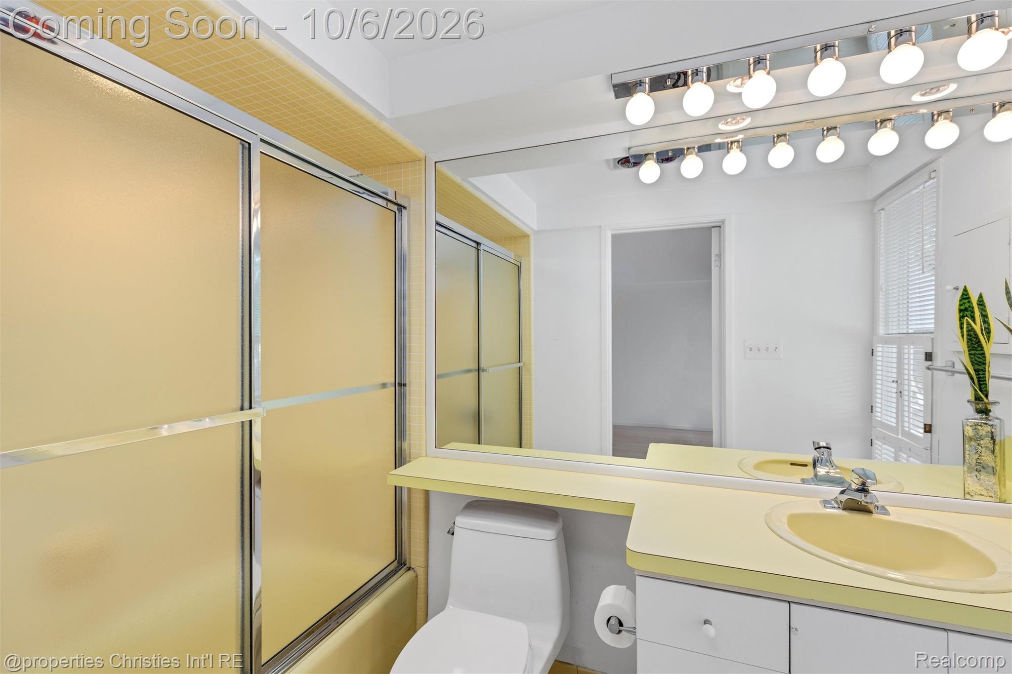 23249 Morningside Street