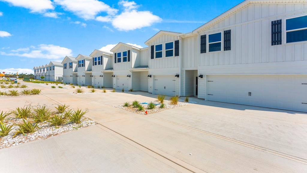 372 Salt Creek Ln, 32456