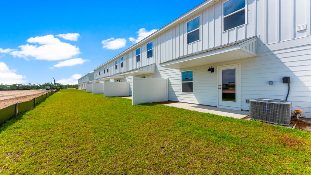 352 Salt Creek Ln, 32456