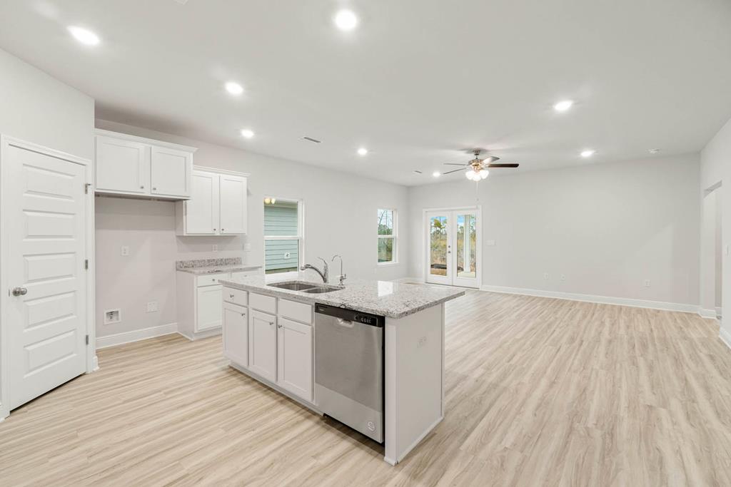 961 Backwater Rd, Port St. Joe 32456