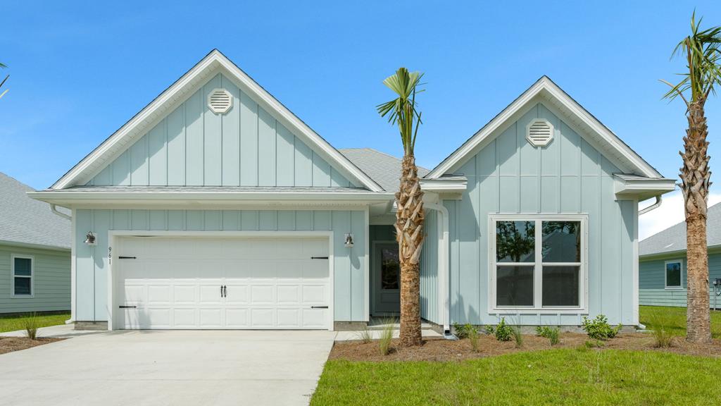 961 Backwater Rd, Port St. Joe 32456