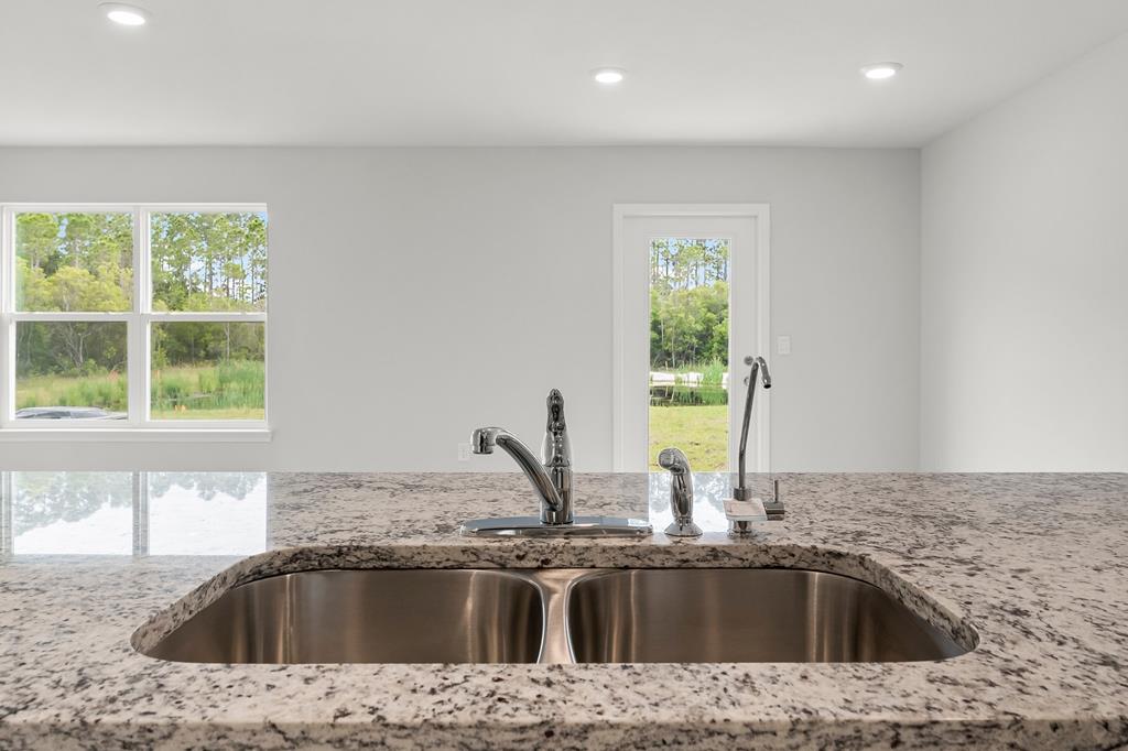 111 Cades Ct, Port St. Joe 32456