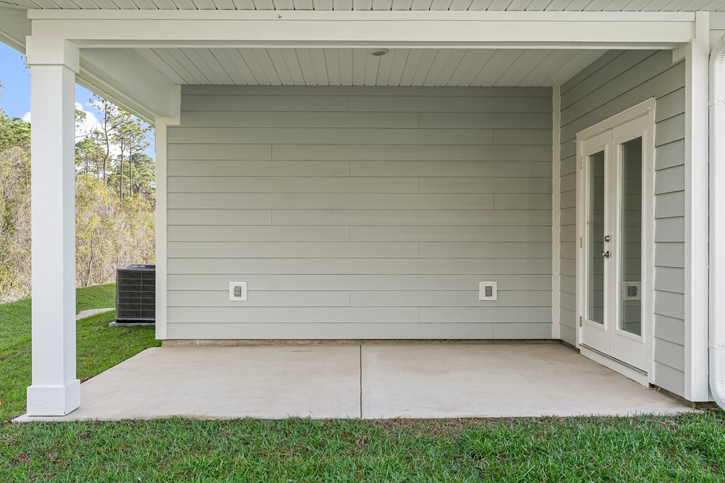 302 Jones Homestead Rd, Port St. Joe 32456