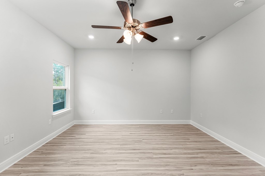 338 Jones Homestead Rd, Port St. Joe 32456