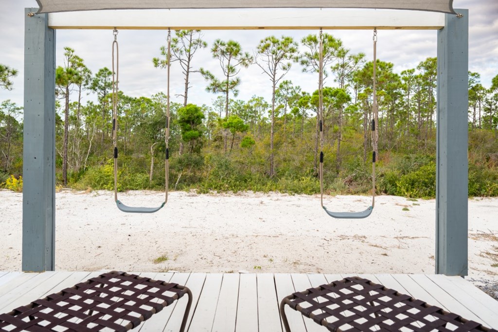 825 Backwater Rd, Port St. Joe 32456