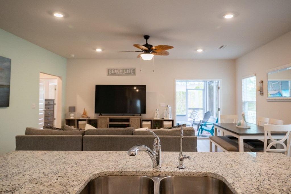 825 Backwater Rd, Port St. Joe 32456