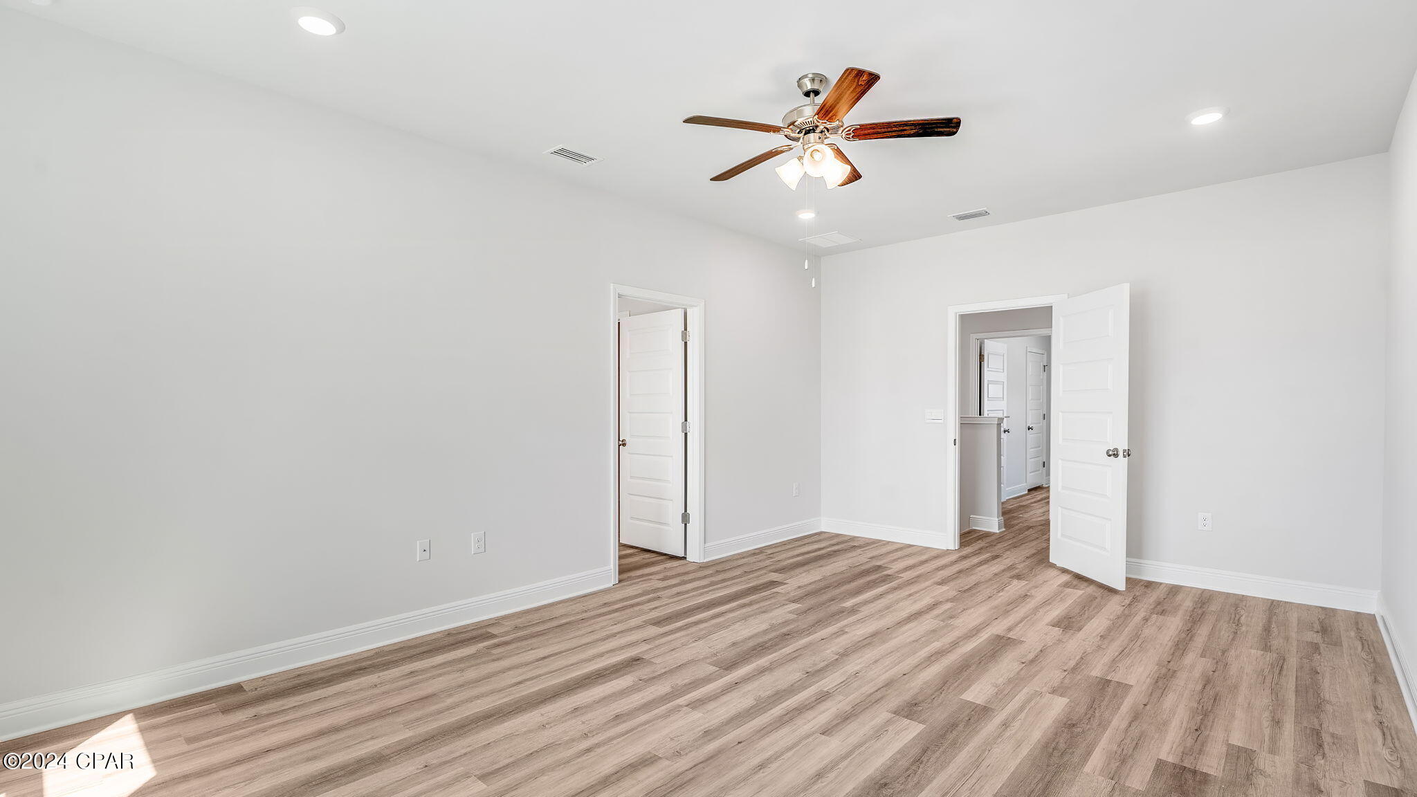 596 Vermilion Circle