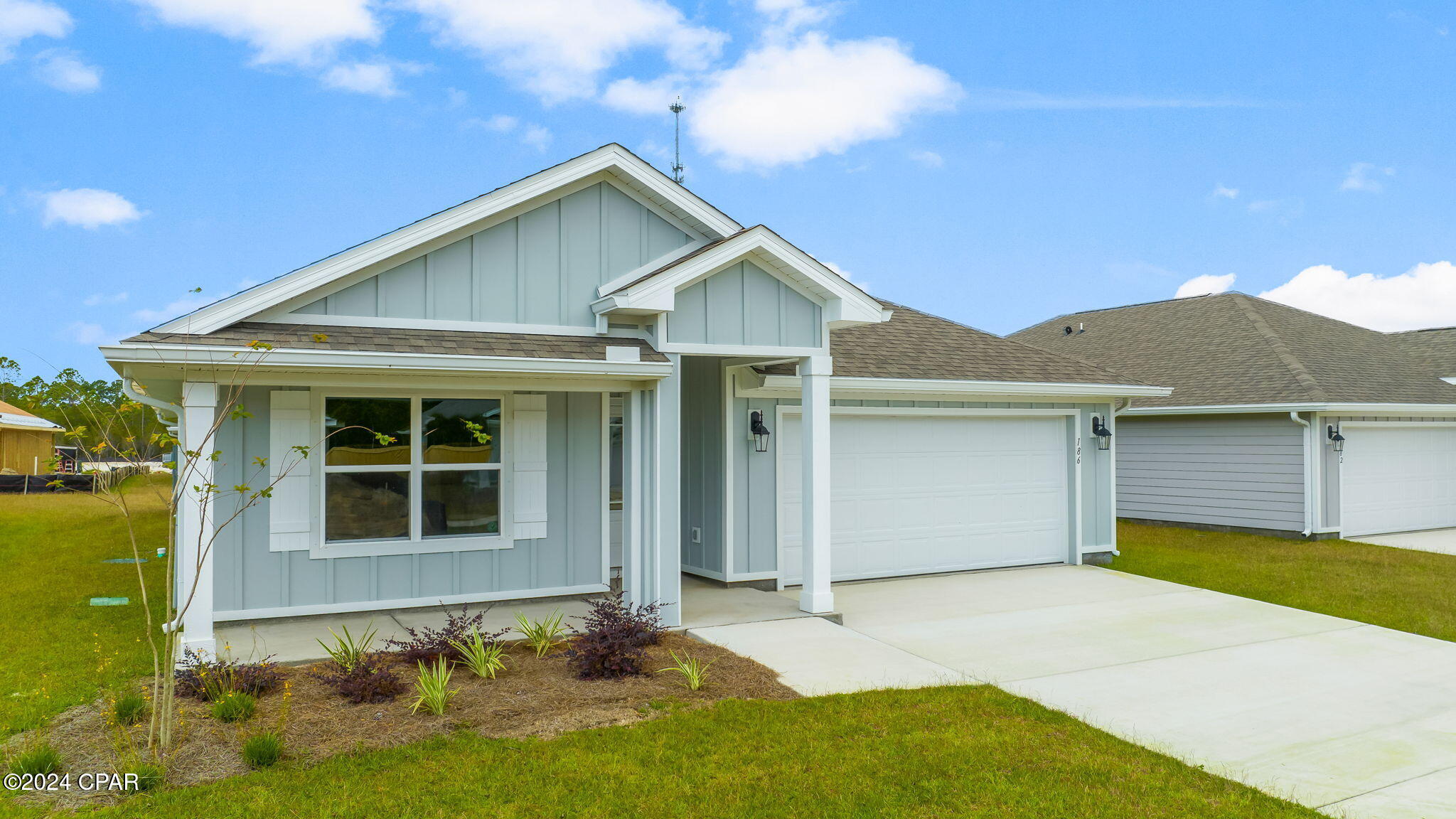 186 Cades Court