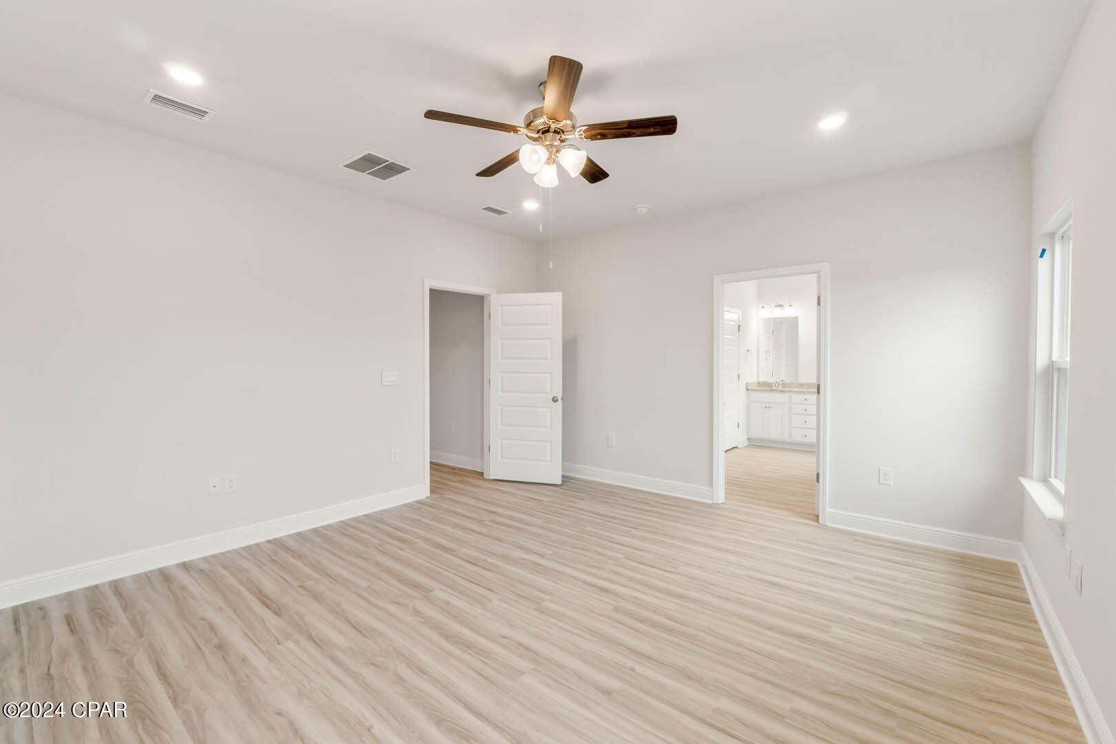 470 Vermilion Circle