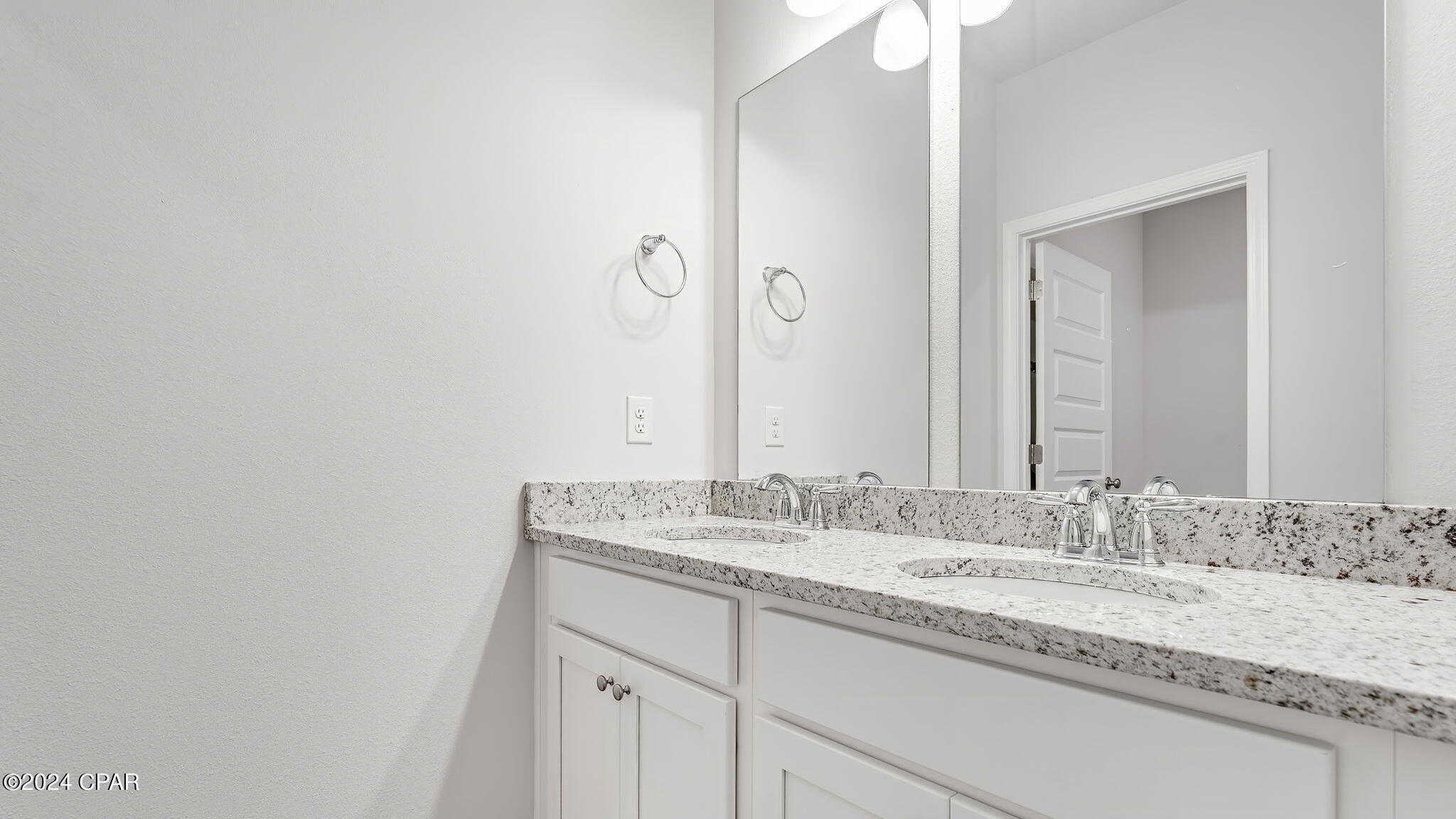 458 Vermilion Circle