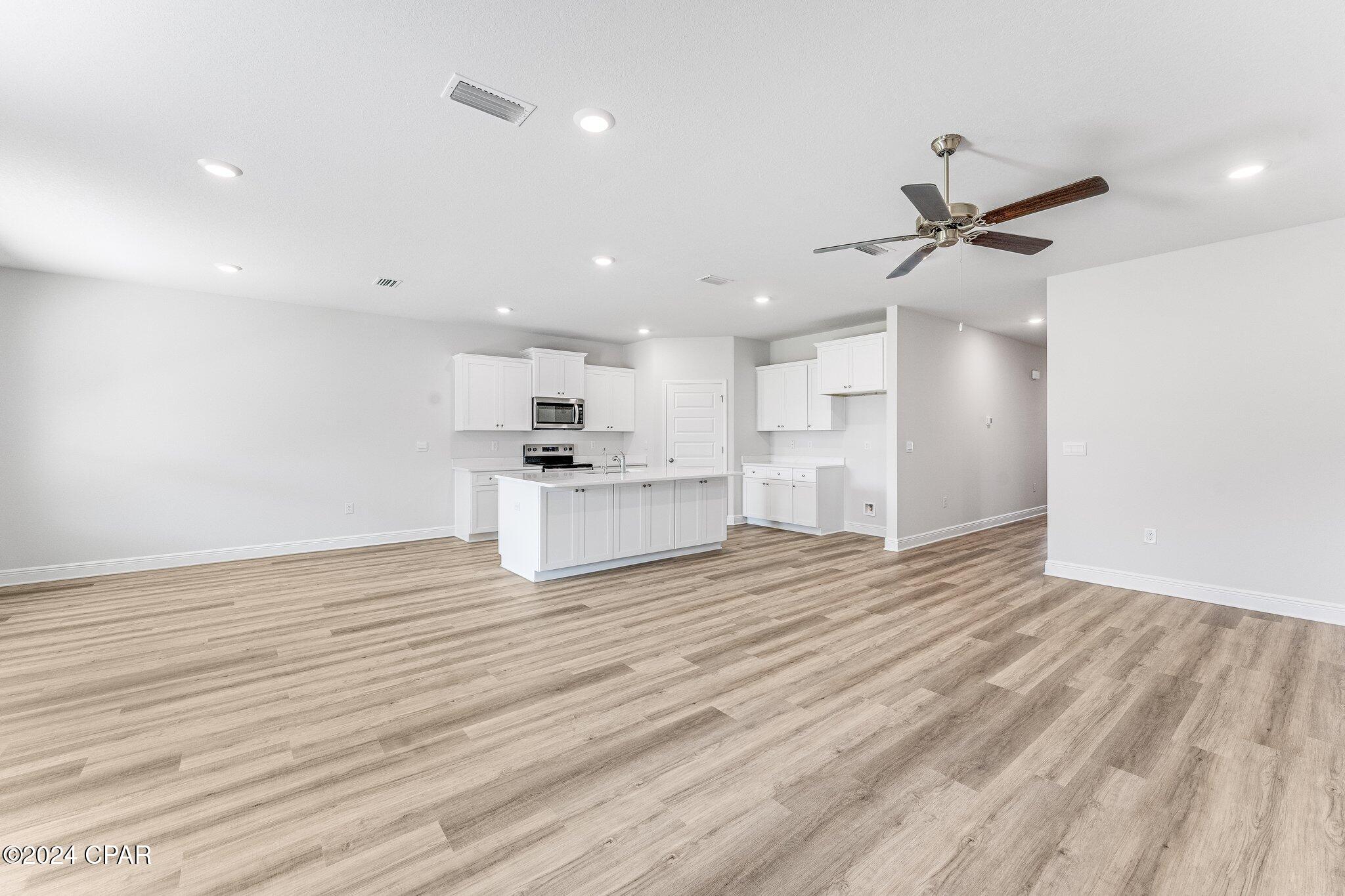 123 Crane Drive