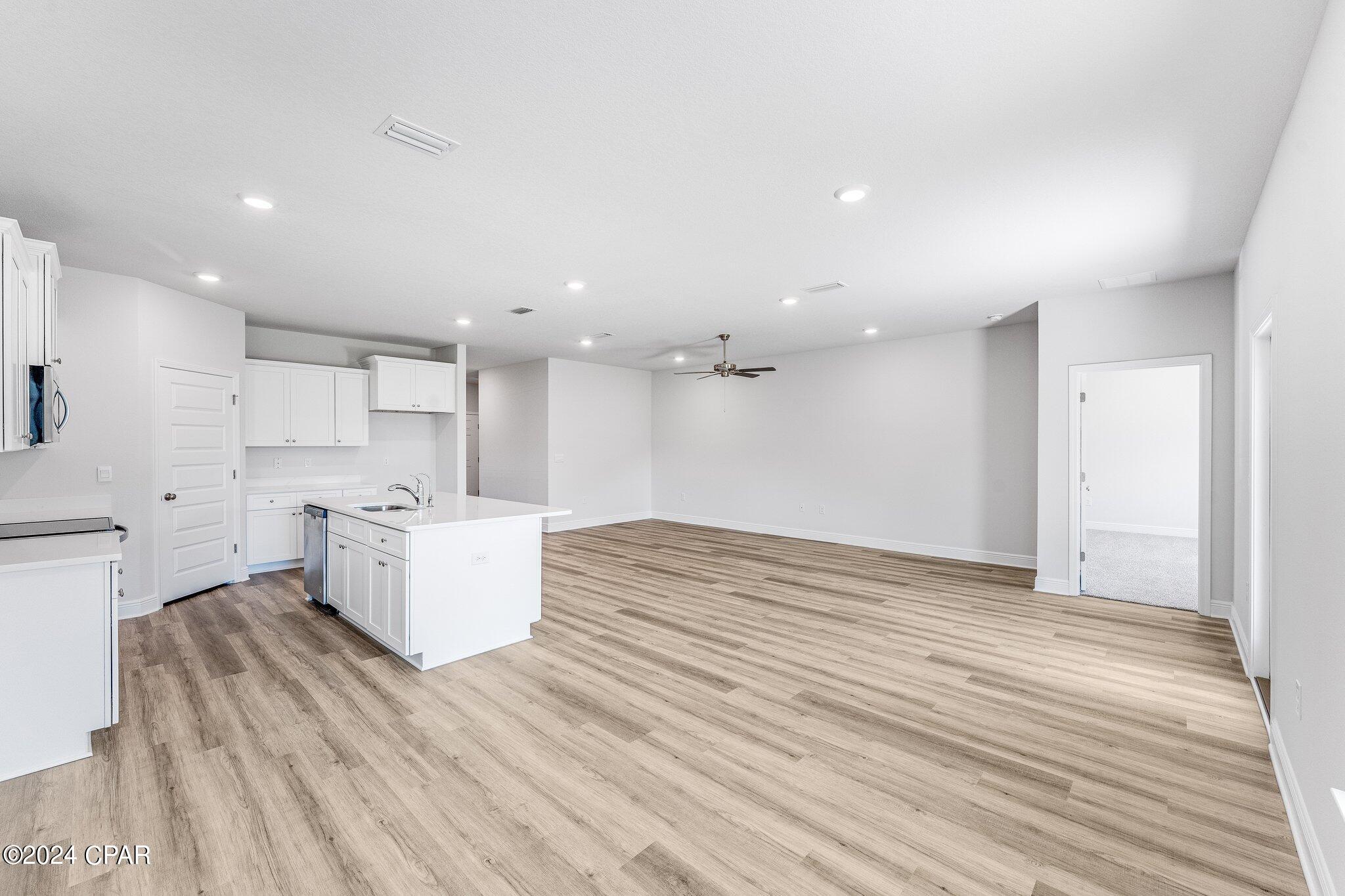 123 Crane Drive