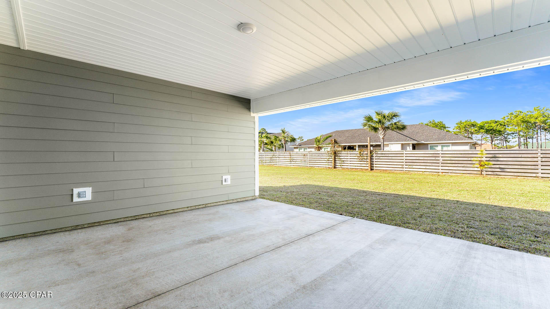 112 Walkabout Court