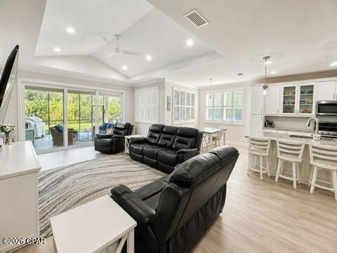 8475 Coral Reef Way