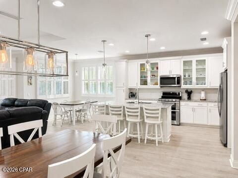 8475 Coral Reef Way