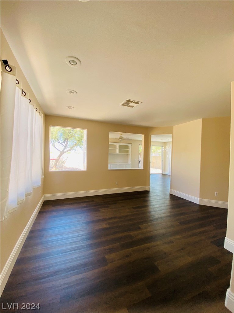328 Jacaranda Arbor Street