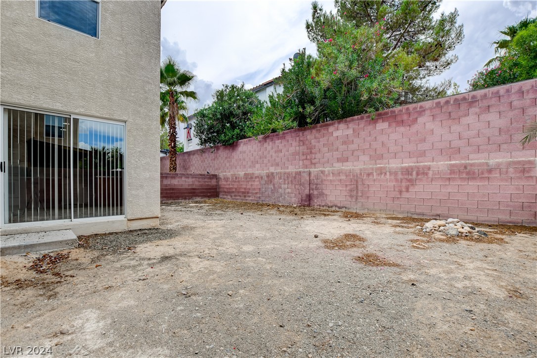 8075 Hilltop Windmill Street