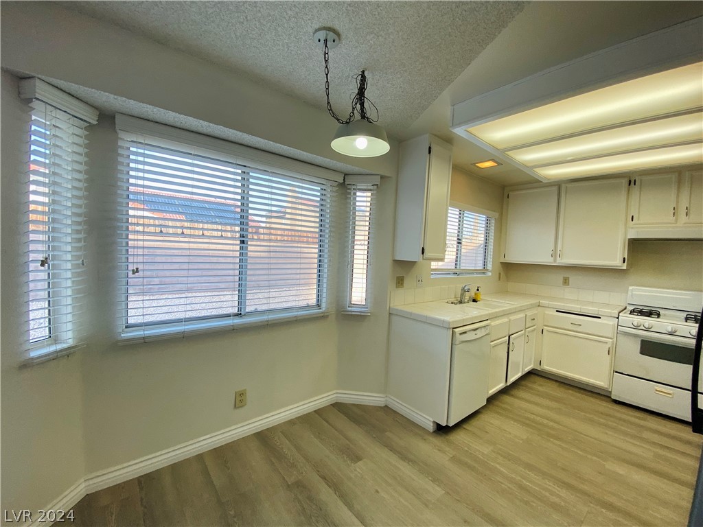 7678 Hernando Drive