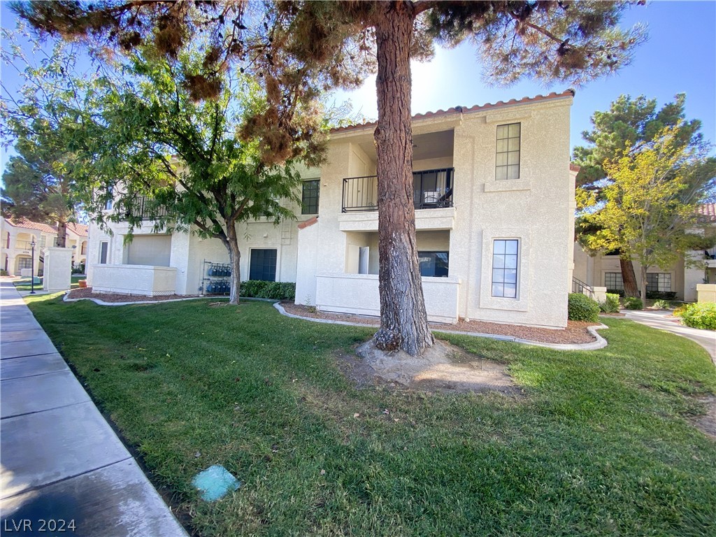 4712 Nara Vista Way 204