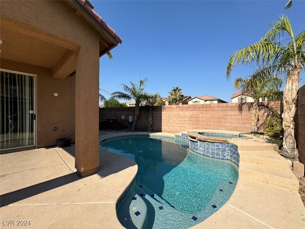4813 Canary Diamond Avenue