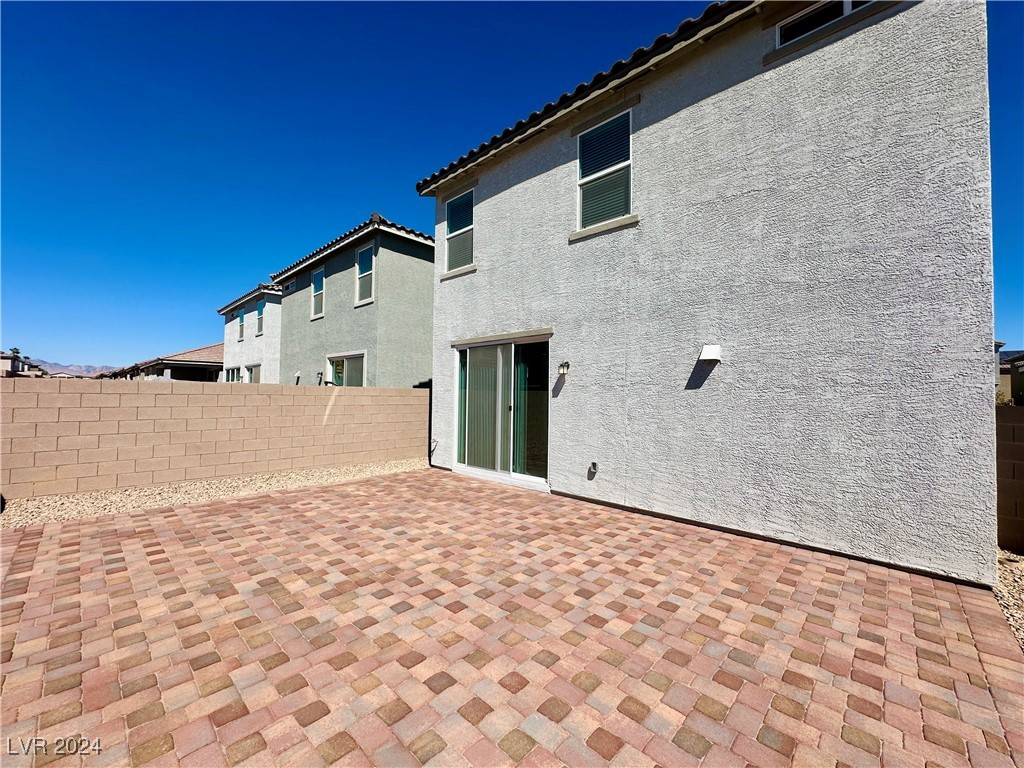 4165 Scarlet Cob Avenue