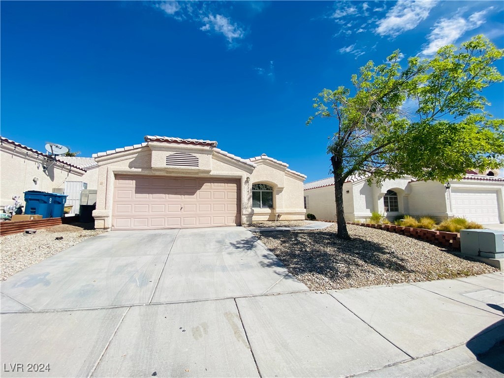 8224 Carmen Boulevard