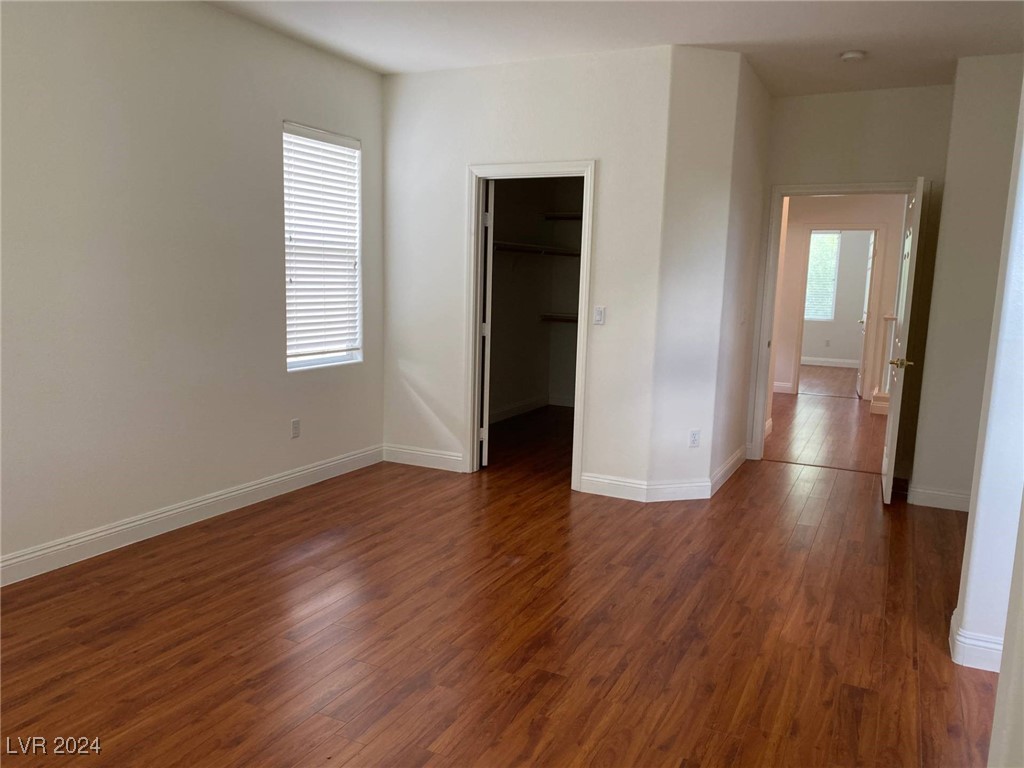 320 Tayman Park