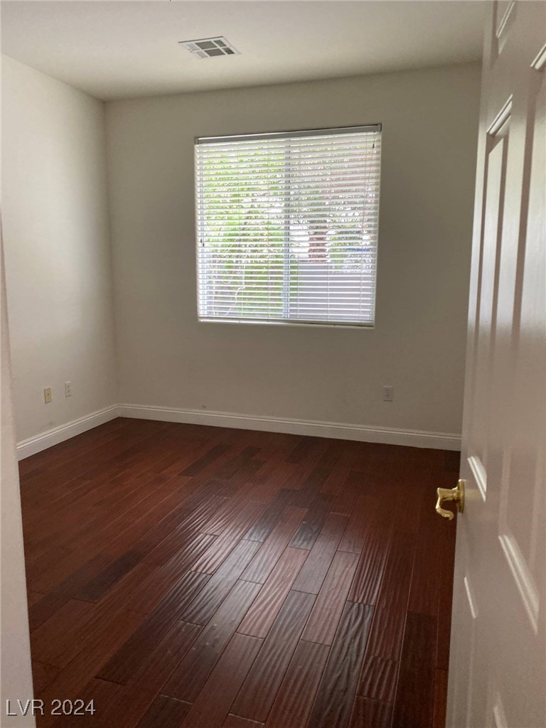 320 Tayman Park