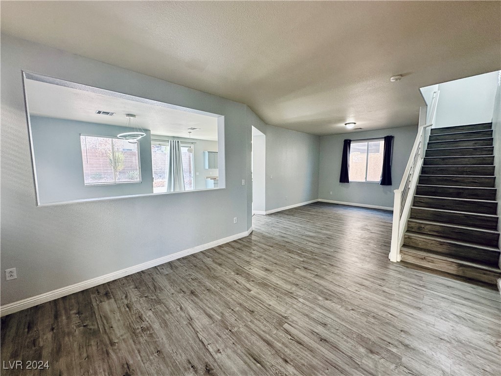 191 Flying Hills Avenue