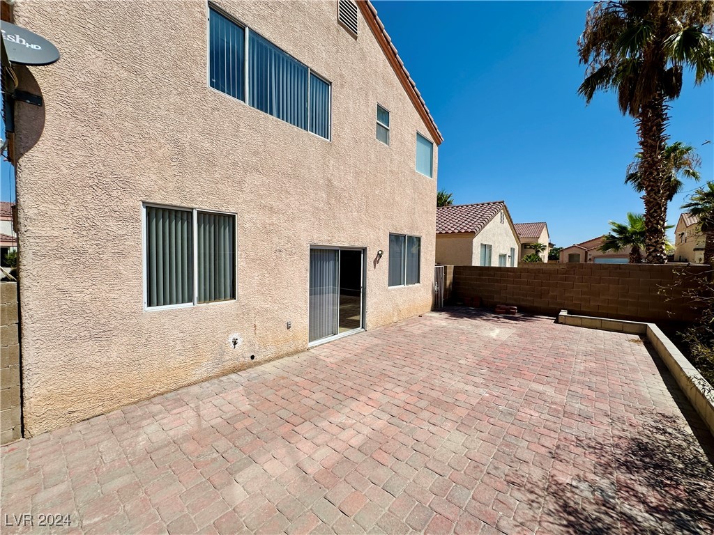 143 WILLOW DOVE Avenue 0