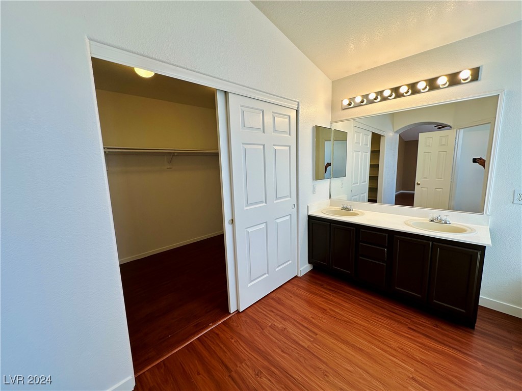 143 WILLOW DOVE Avenue 0