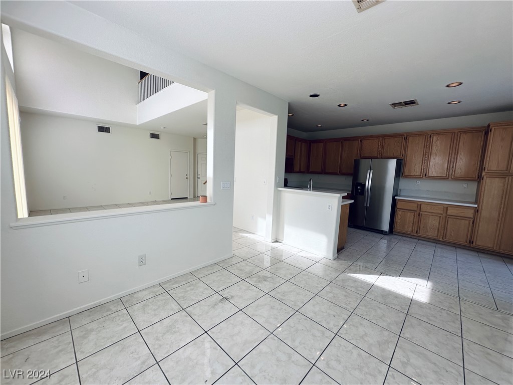 7636 VISTA HILLS Drive 0