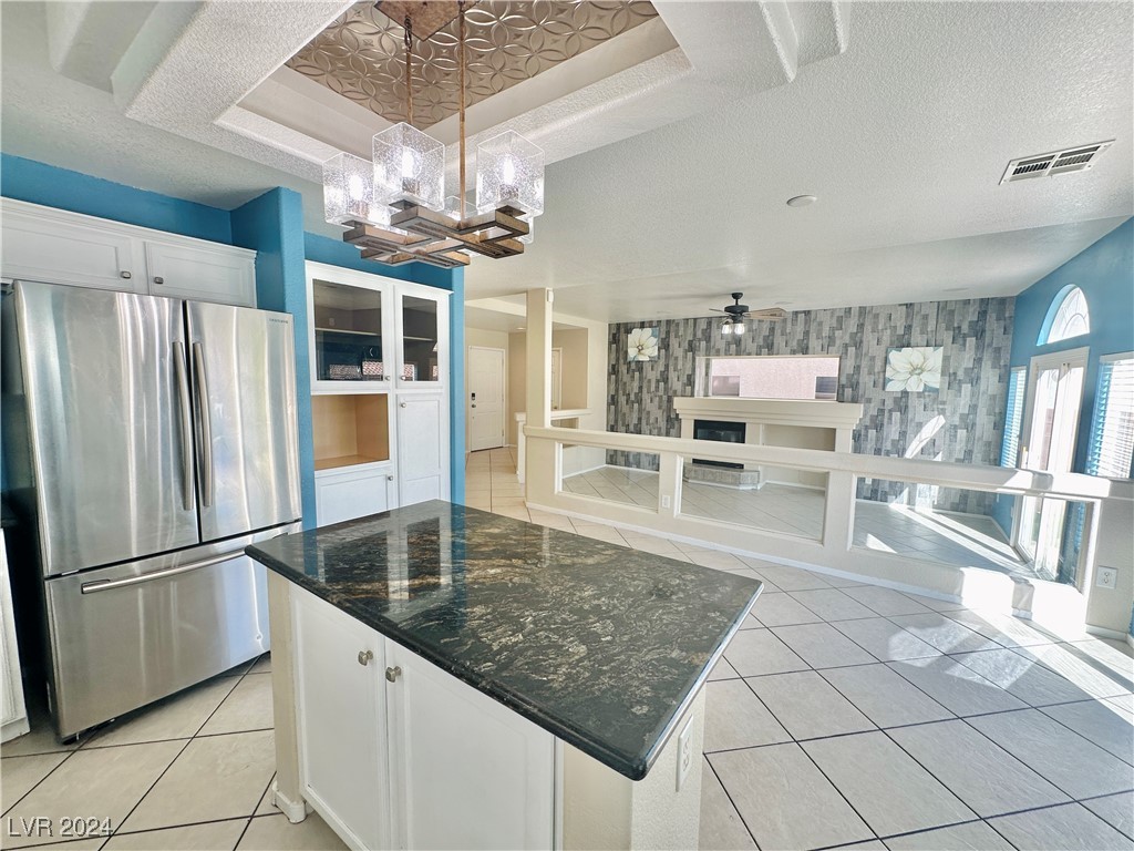 7586 Slipstream Street