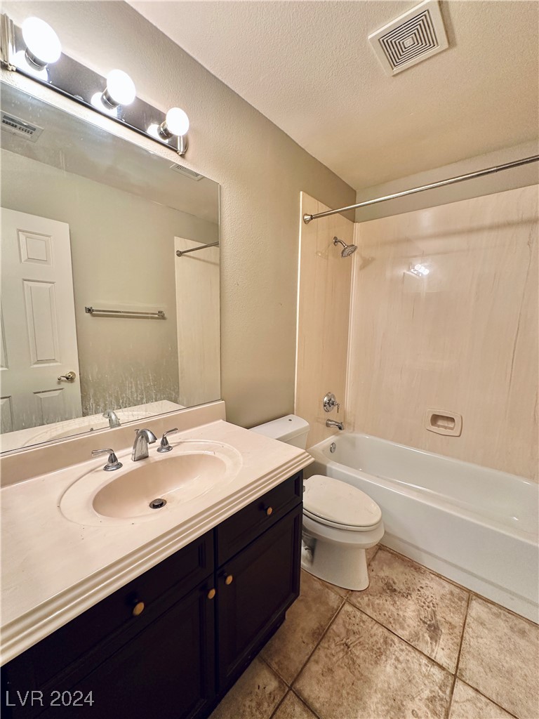 211 CLIFF VALLEY Drive 0