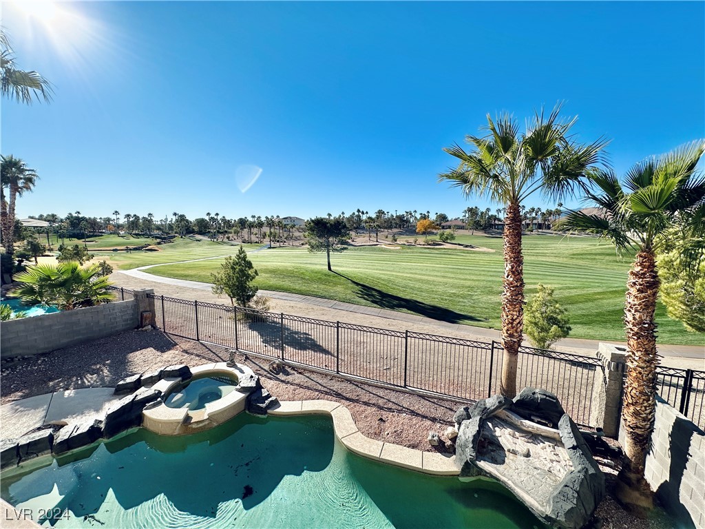 211 CLIFF VALLEY Drive 0
