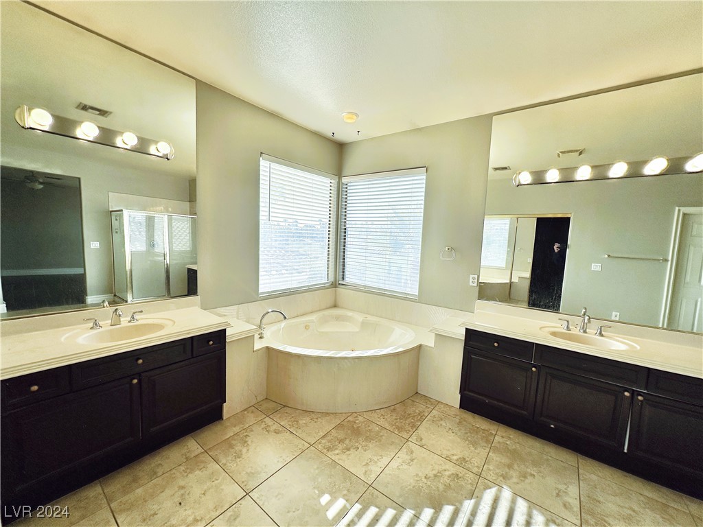 211 CLIFF VALLEY Drive 0