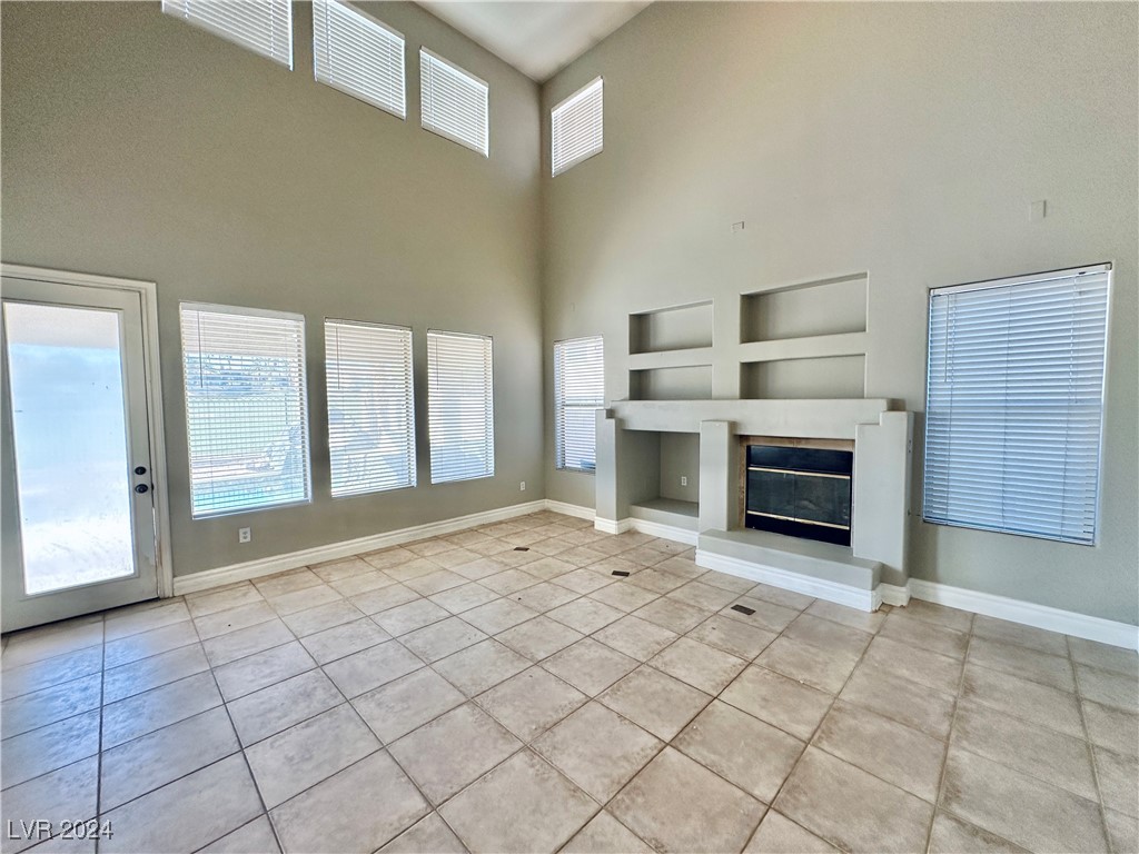 211 CLIFF VALLEY Drive 0