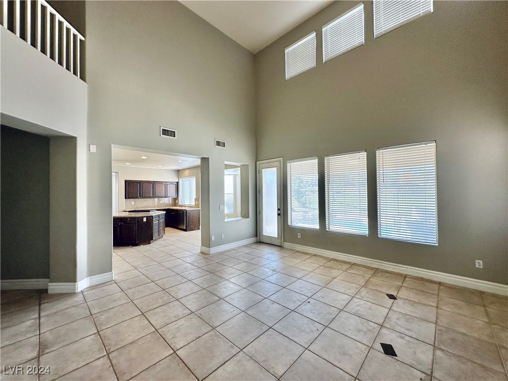 211 CLIFF VALLEY Drive 0