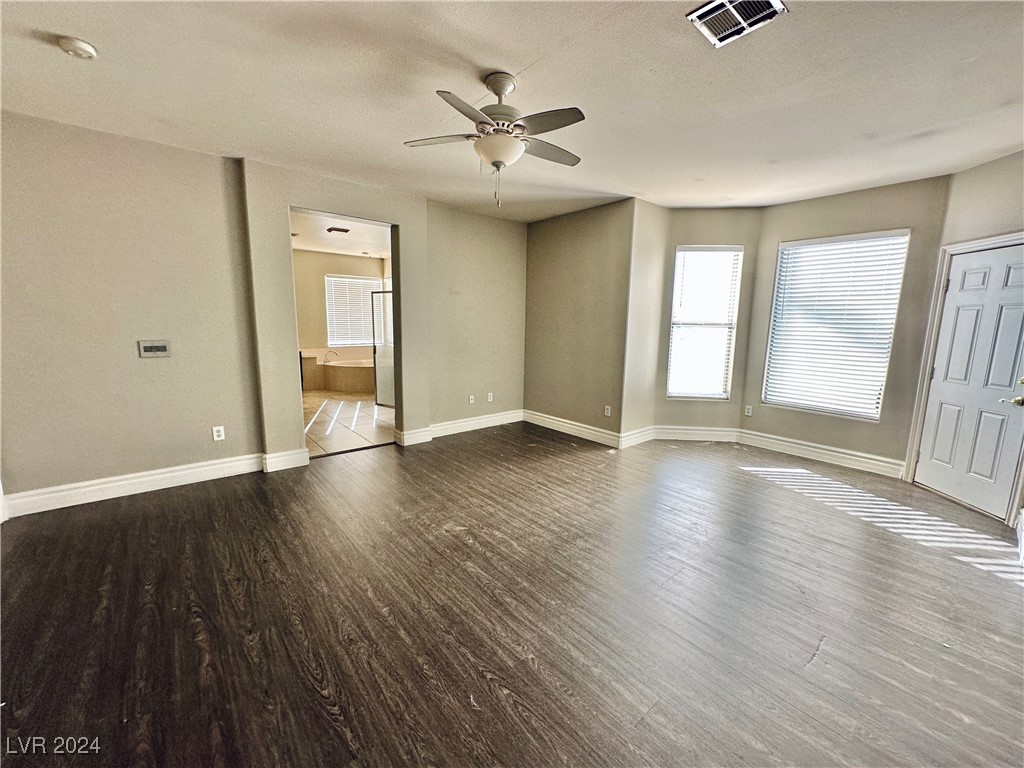 211 CLIFF VALLEY Drive 0
