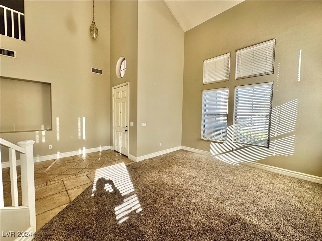 211 CLIFF VALLEY Drive 0