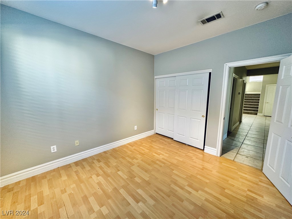 211 CLIFF VALLEY Drive 0