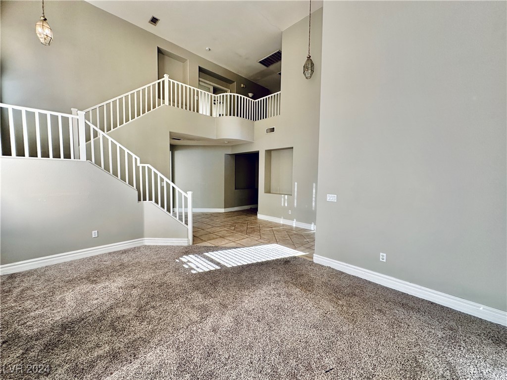 211 CLIFF VALLEY Drive 0