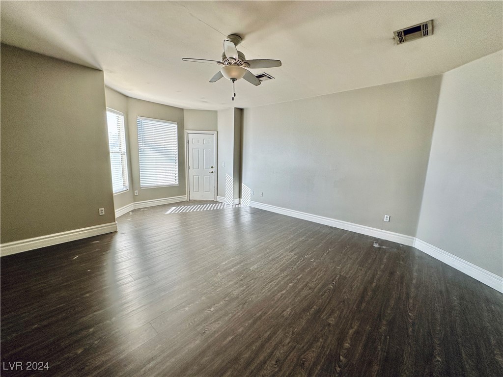 211 CLIFF VALLEY Drive 0