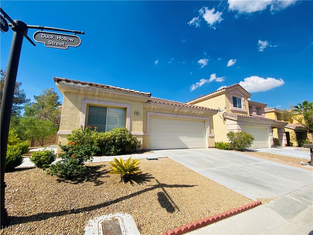 286 Duck Hollow Avenue